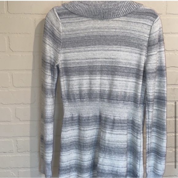 WHBM cardigan metallic gray fabric knit sweater medium NeW - Picture 5 of 6